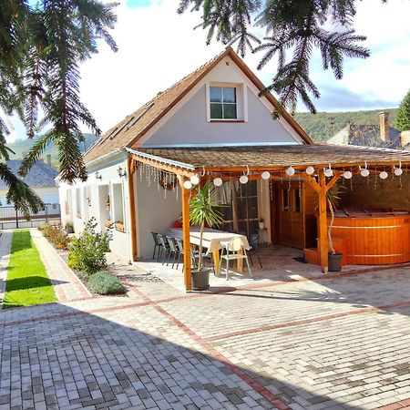 Borostyankut Wellness Home Bakonybél Dış mekan fotoğraf