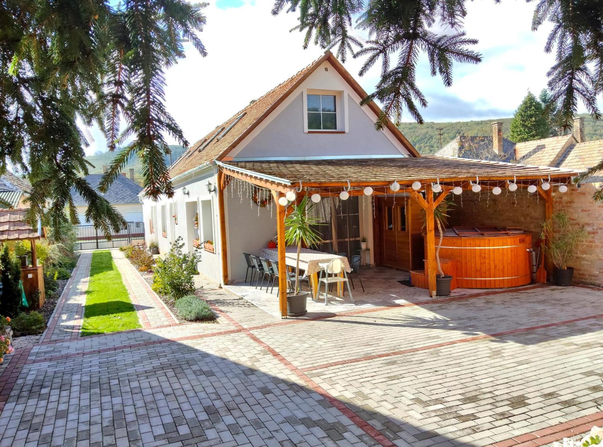 Borostyankut Wellness Home Bakonybél Dış mekan fotoğraf